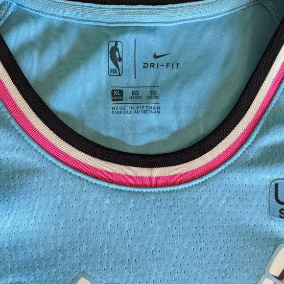 Nike Swingman Youth XL Dwayne Wade Miami Heat Vice City Jersey NWOT PFSF - Picture 3 of 4